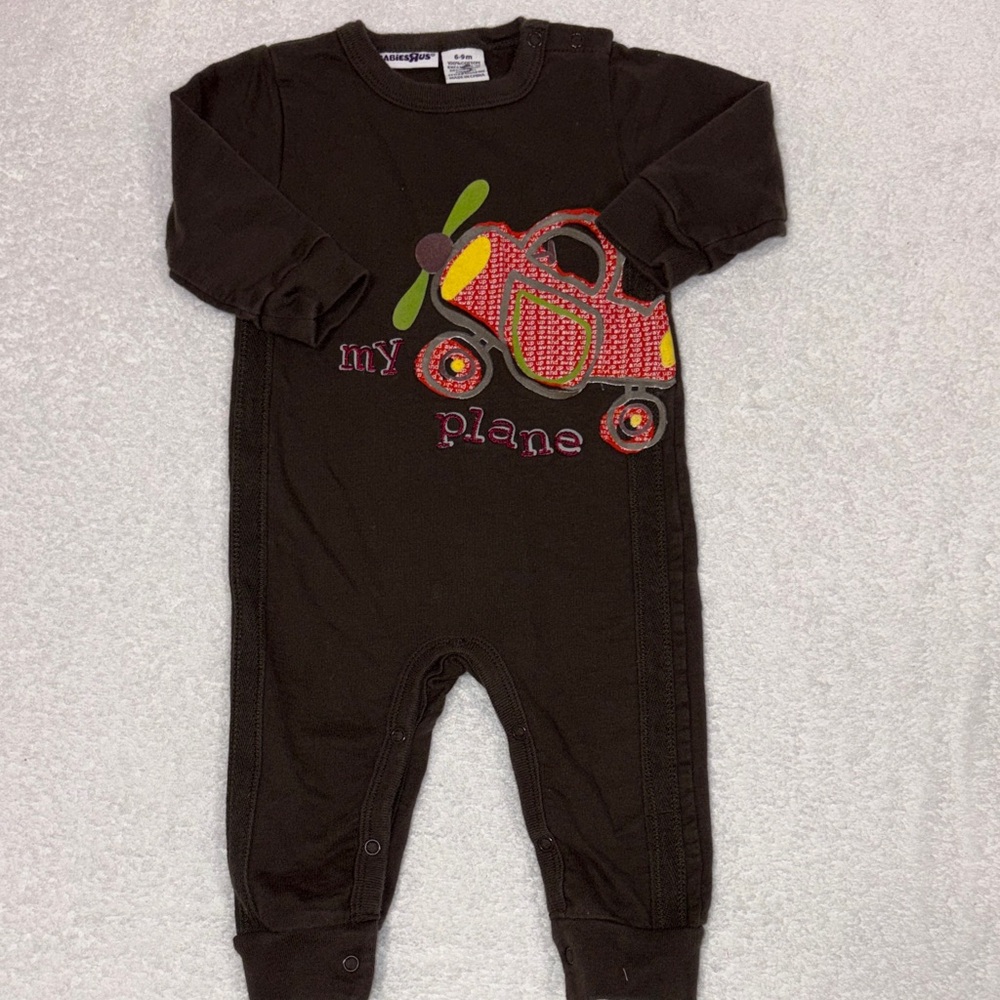 BabiesRUs Brown Airplane one piece romper 6/9m
